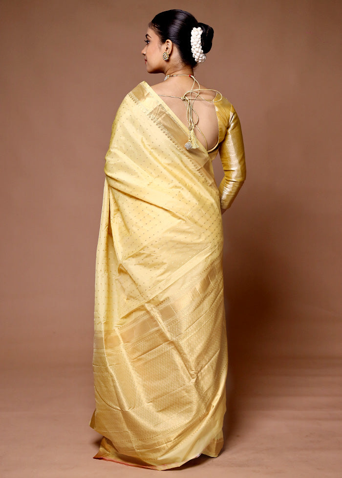 Yellow Kanjivaram Silk Saree With Blouse Piece