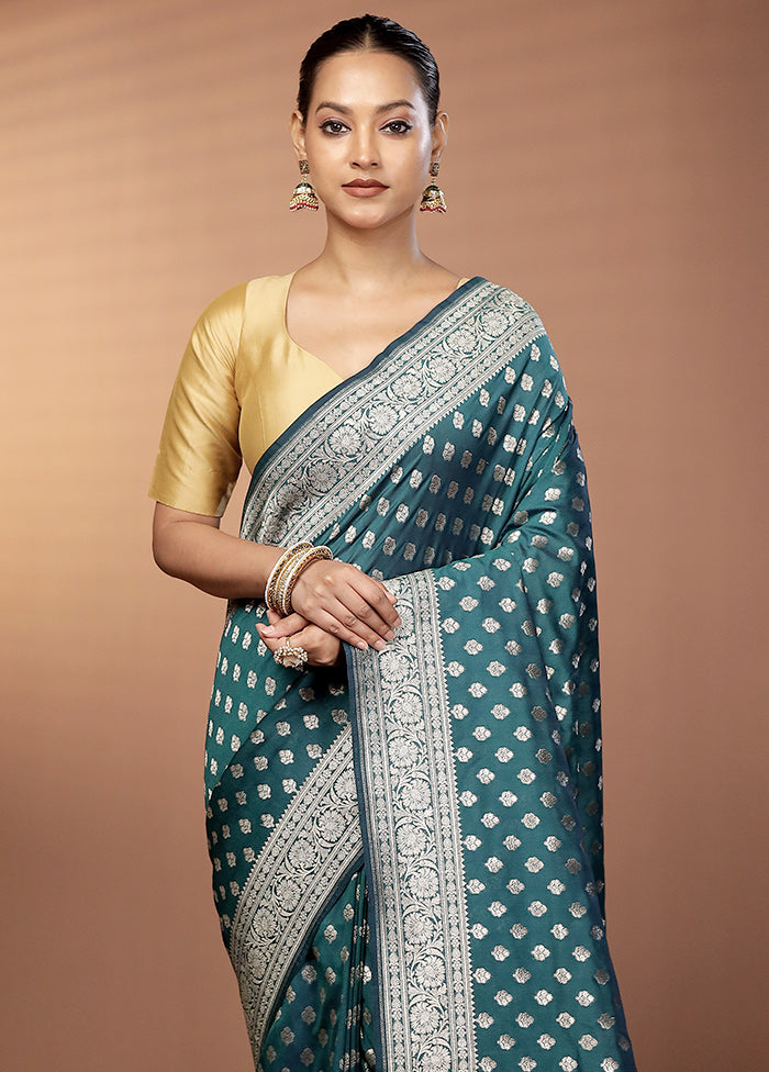 Blue Uppada Silk Saree With Blouse Piece