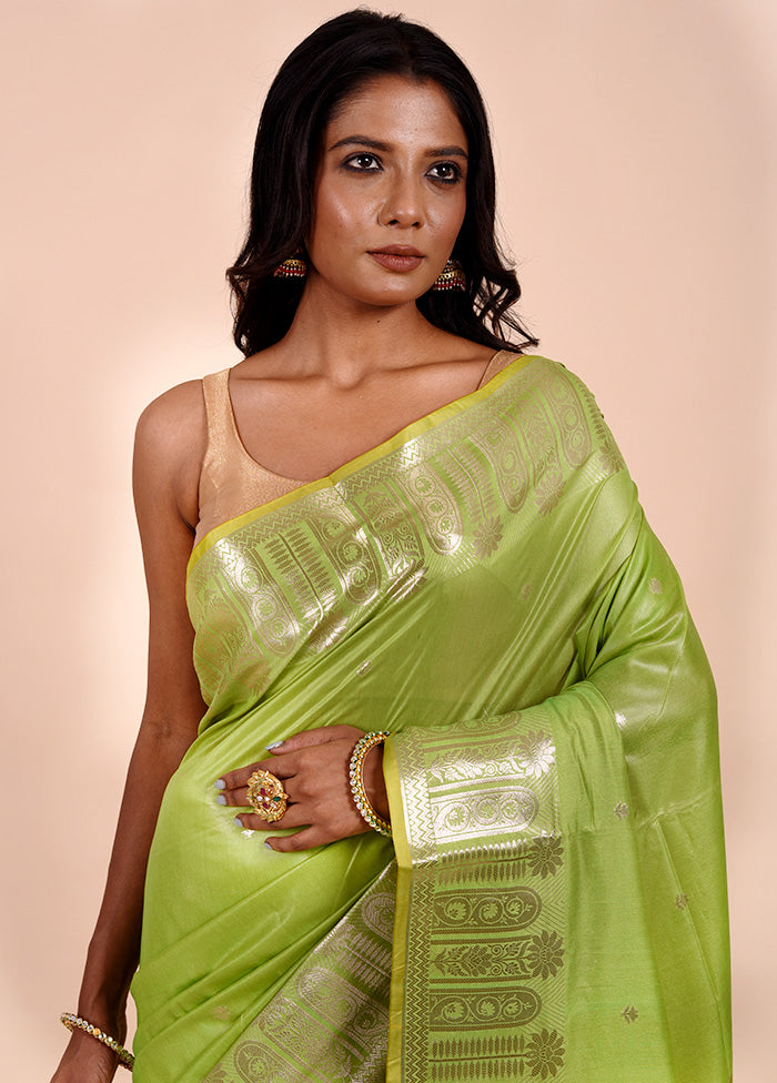 Green Dupion Silk Saree With Blouse Piece