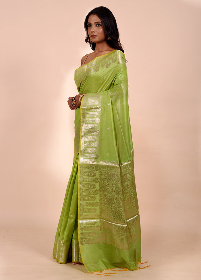 Green Dupion Silk Saree With Blouse Piece