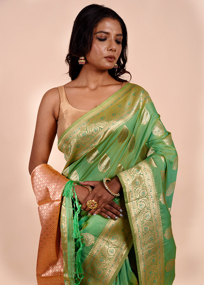 Green Dupion Silk Saree With Blouse Piece