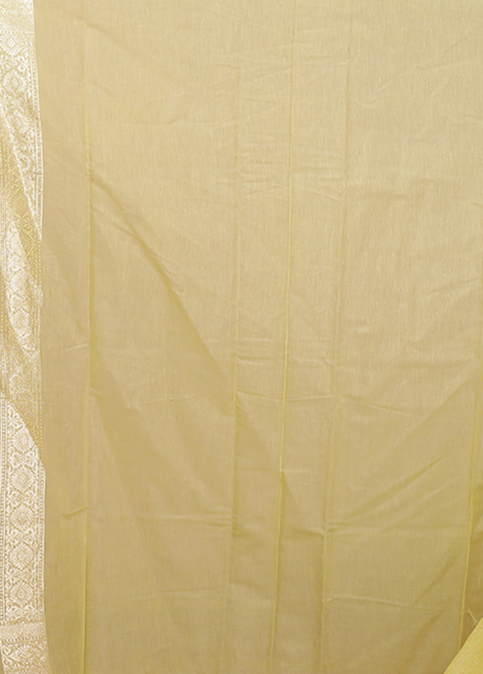 Yellow Pure Cotton Saree With Blouse Piece