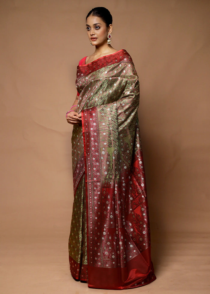 Green Handloom Tanchoi Pure Silk Saree With Blouse Piece