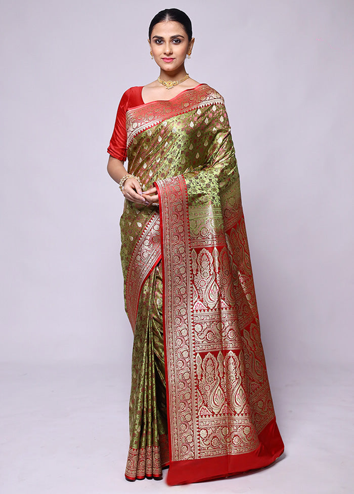 Green Handloom Tanchoi Pure Silk Saree With Blouse Piece