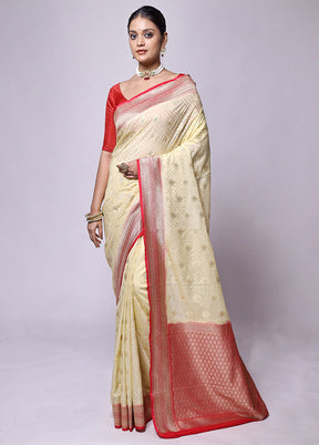 Cream Georgette Saree With Blouse Piece