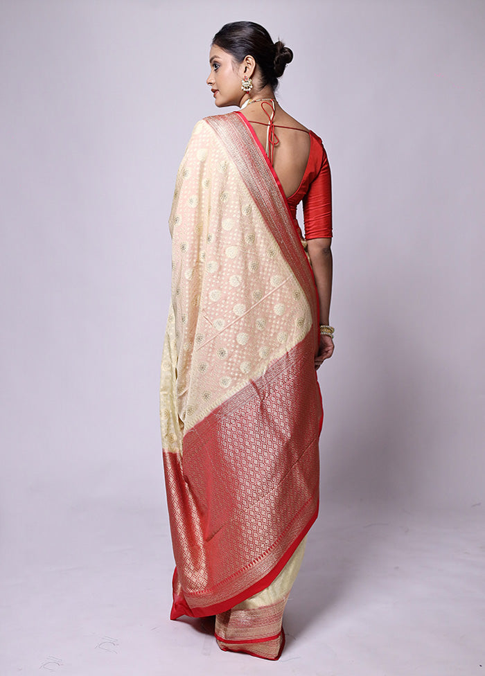 Cream Georgette Saree With Blouse Piece