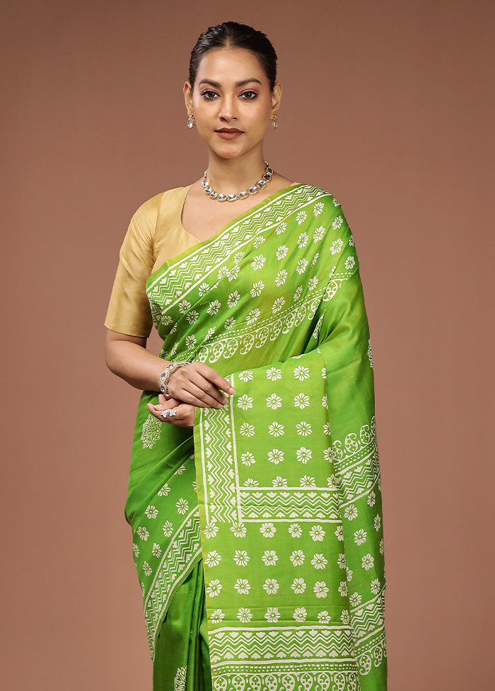 Green Printed Pure Silk Saree Without Blouse Piece