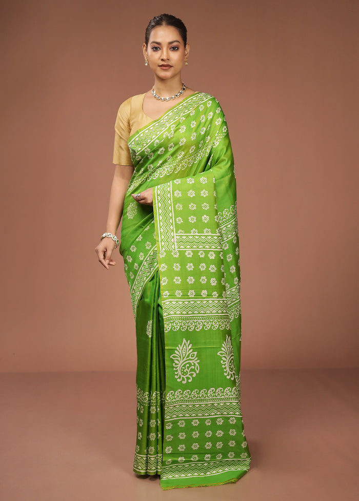 Green Printed Pure Silk Saree Without Blouse Piece