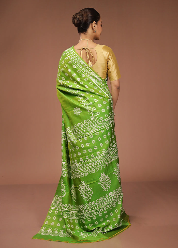 Green Printed Pure Silk Saree Without Blouse Piece