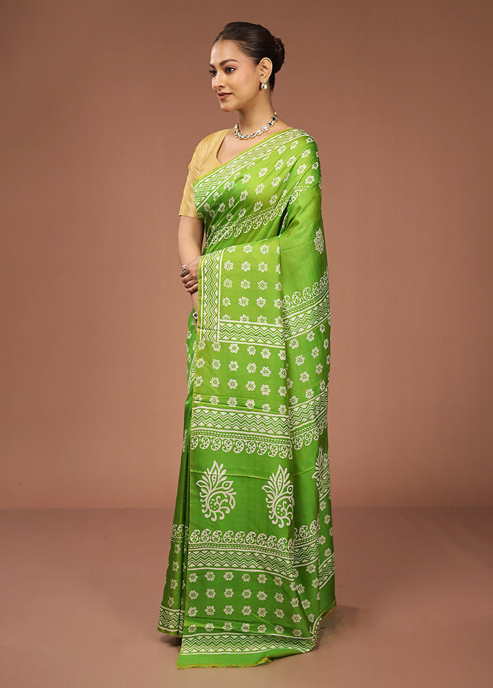 Green Printed Pure Silk Saree Without Blouse Piece