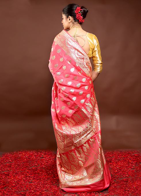 Pink Handloom Banarasi Pure Silk Saree With Blouse Piece