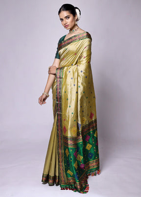 Green Handloom Assam Pure Silk Saree With Blouse Piece