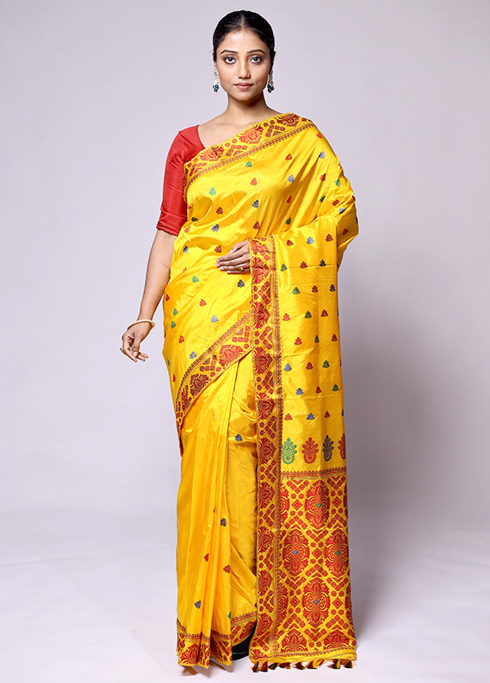 Yellow Handloom Assam Pure Silk Saree With Blouse Piece