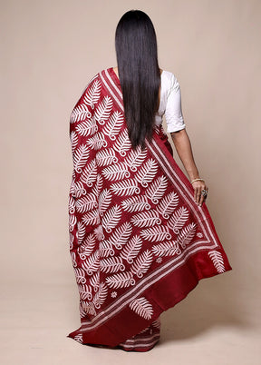 Red Handloom Kantha Stitch Pure Silk Saree With Blouse Piece