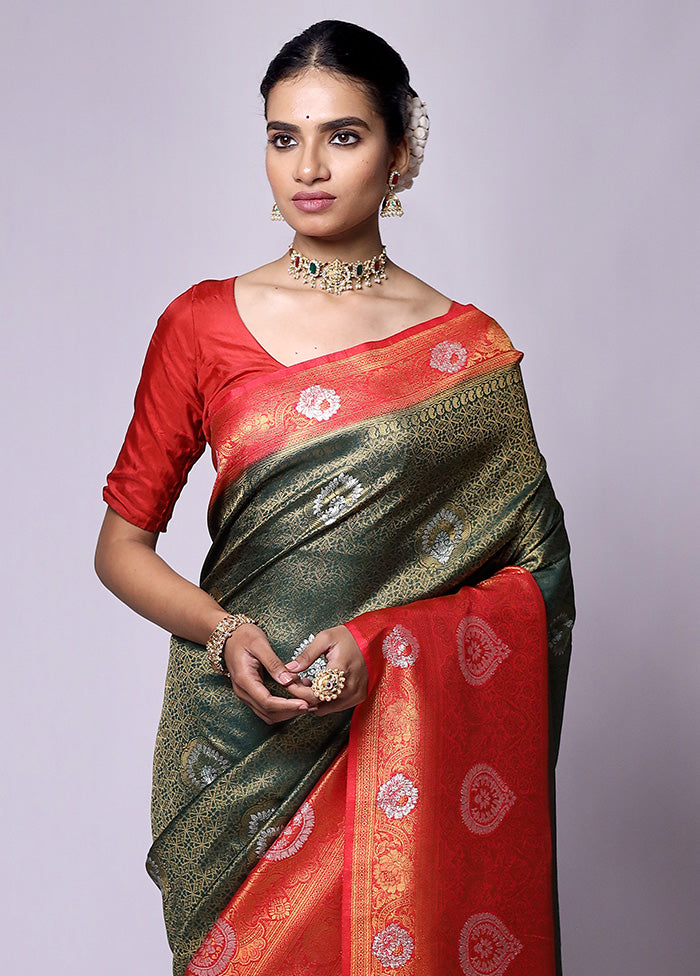 Green Dupion Silk Saree With Blouse Piece