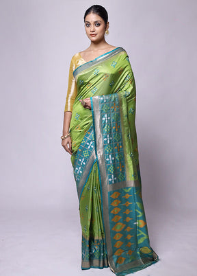 Green Dupion Silk Saree With Blouse Piece