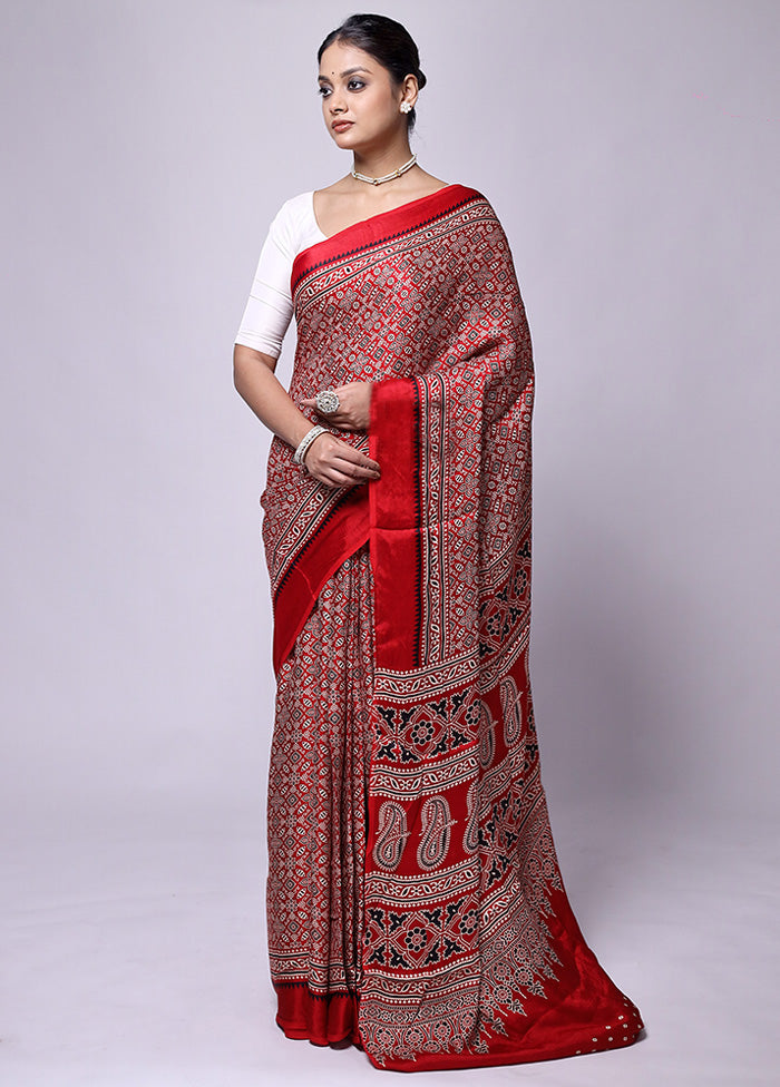 Red Pure Modal Silk Saree Without Blouse Piece