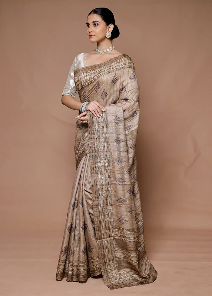 Cream Tussar Silk Saree With Blouse Piece