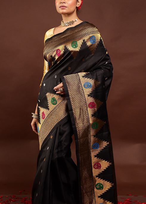 Black Gadwal Pure Silk Saree Without Blouse Piece