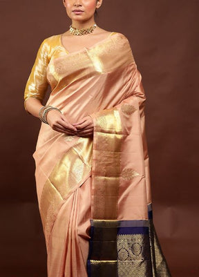 Cream Handloom Kanchipuram Pure Silk Saree With Blouse Piece