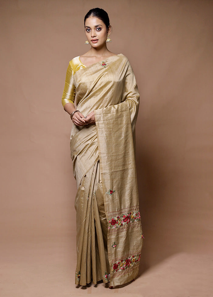 Cream Tussar Silk Saree With Blouse Piece