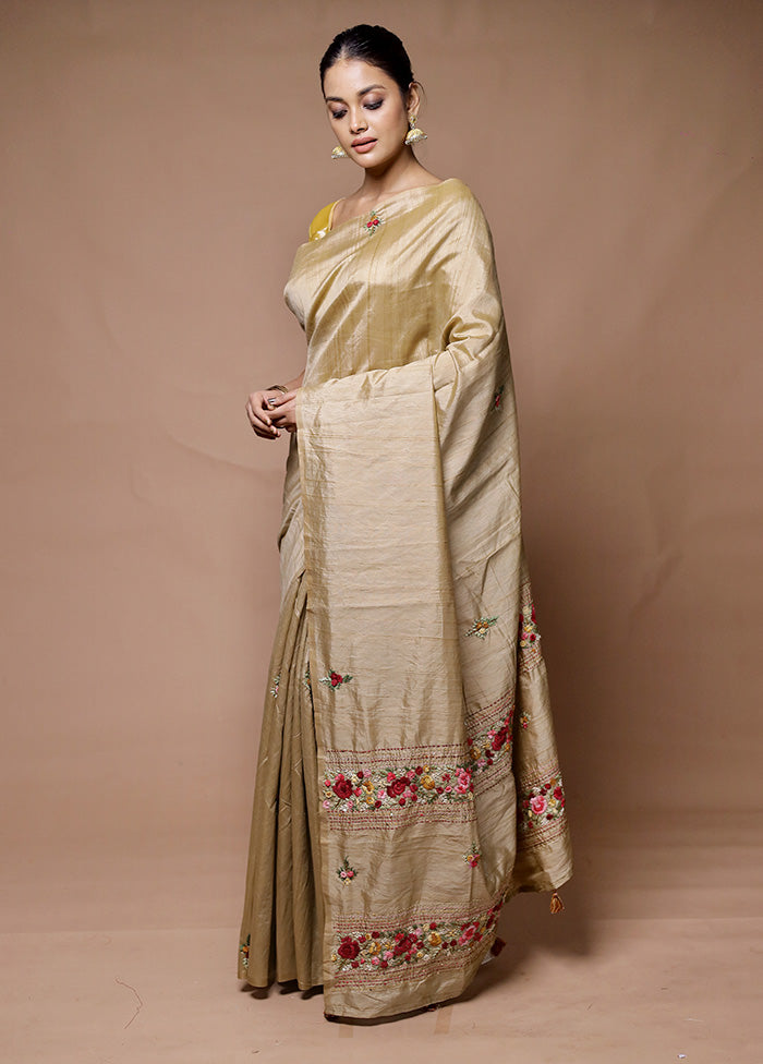 Cream Tussar Silk Saree With Blouse Piece