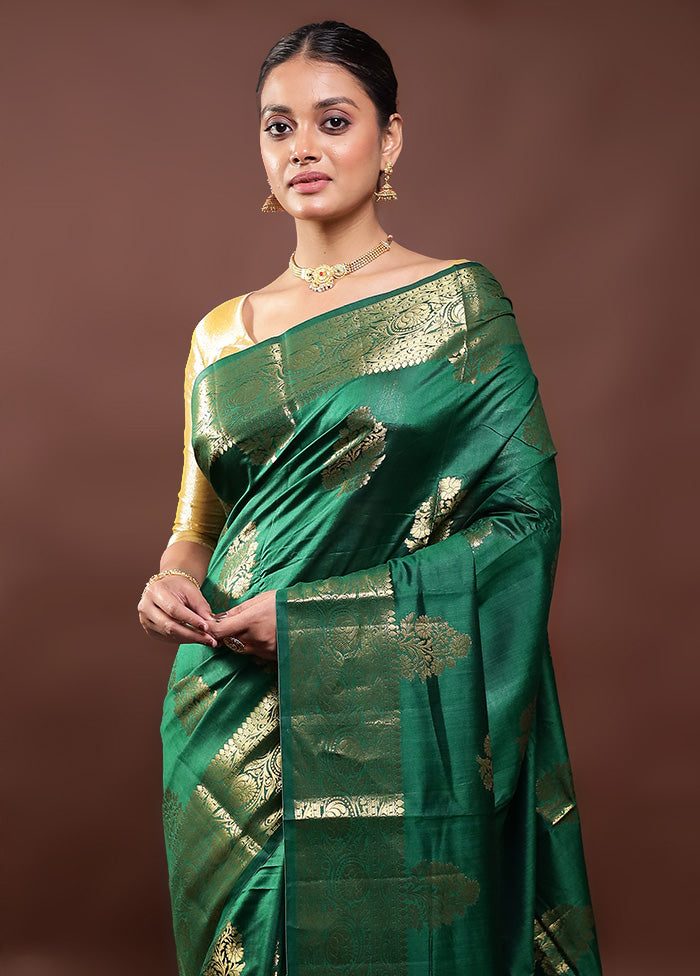 Green Dupion Silk Saree With Blouse Piece