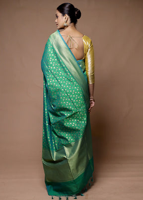 Green Kora Silk Saree With Blouse Piece