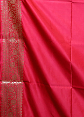 Red Banarasi Silk Saree With Blouse Piece