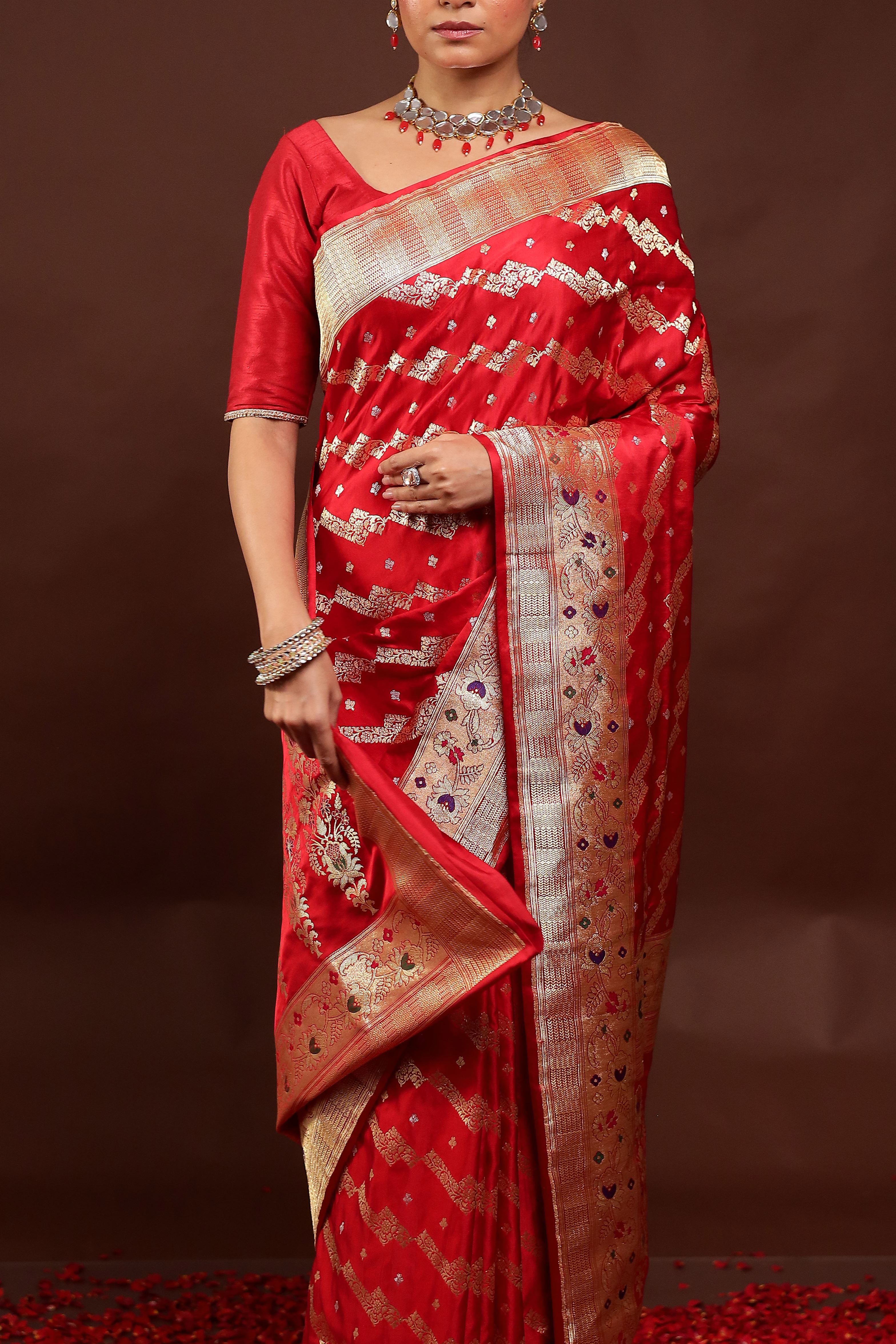 Red Handloom Banarasi Pure Silk Saree With Blouse Piece