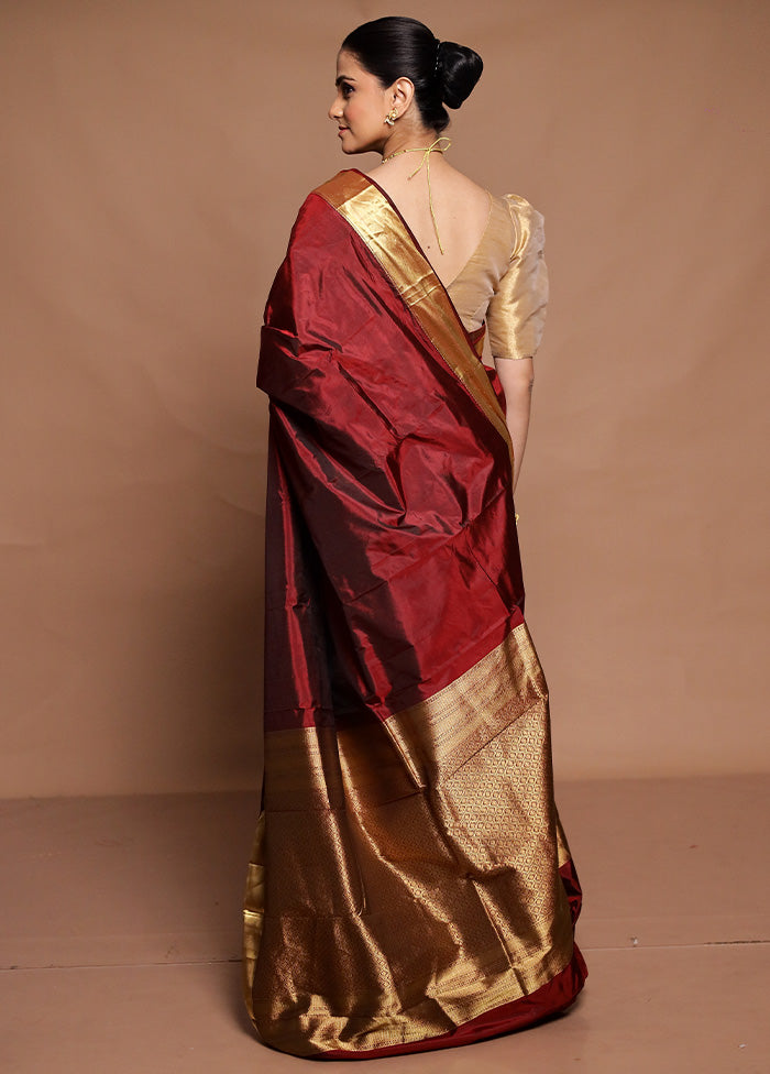 Maroon Handloom Kanjivaram Pure Silk Saree With Blouse Piece