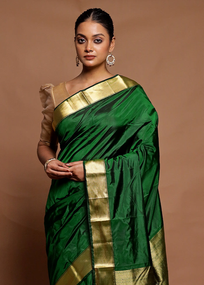 Green Handloom Kanjivaram Pure Silk Saree With Blouse Piece