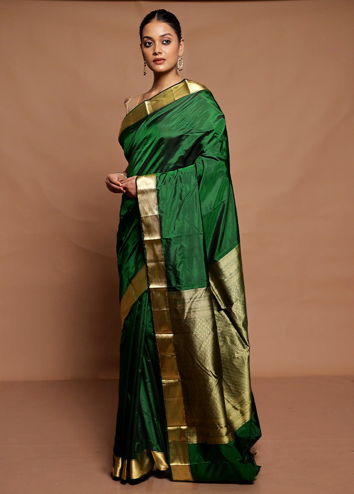 Green Handloom Kanjivaram Pure Silk Saree With Blouse Piece