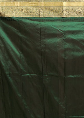 White Handloom Kanchipuram Pure Silk Saree With Blouse Piece