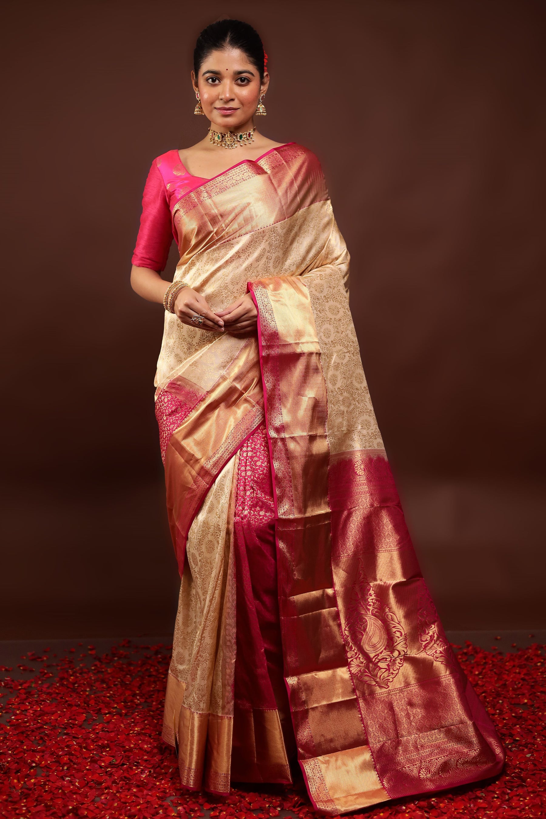 Cream Handloom Kanchipuram Pure Silk Saree With Blouse Piece