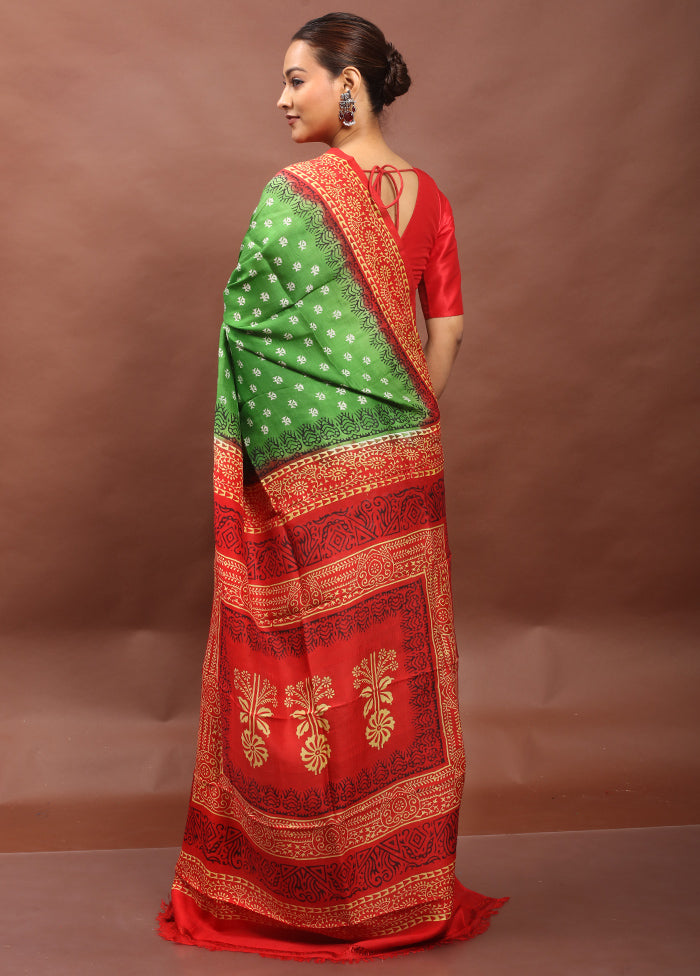 Green Printed Pure Silk Saree Without Blouse Piece
