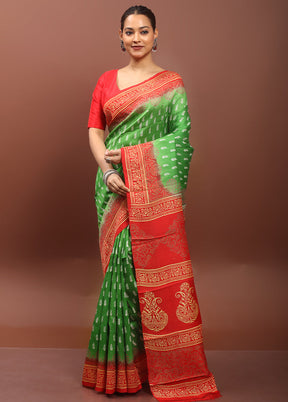 Green Printed Pure Silk Saree Without Blouse Piece