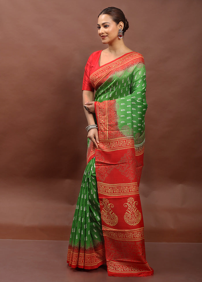 Green Printed Pure Silk Saree Without Blouse Piece