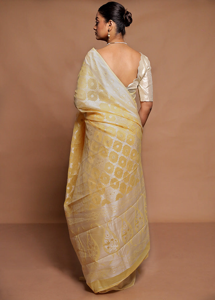 Yellow Cotton Saree With Blouse Piece