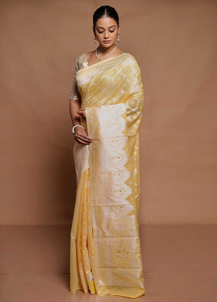 Yellow Cotton Saree With Blouse Piece