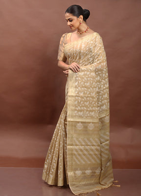 Cream Cotton Saree With Blouse Piece