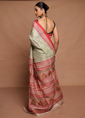 Cream Printed Pure Silk Saree Without Blouse Piece