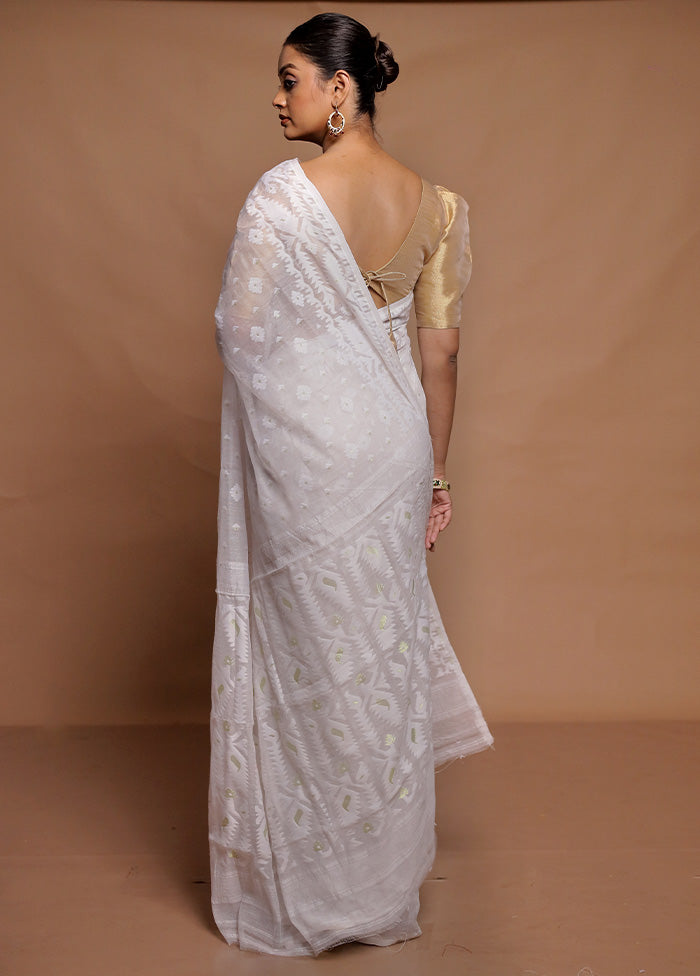 White Tant Jamdani Saree Without Blouse Piece