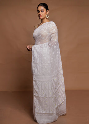 White Tant Jamdani Saree Without Blouse Piece