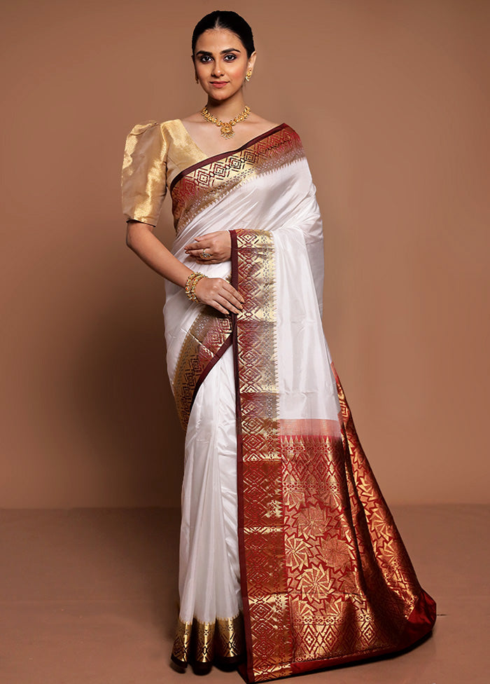 White Handloom Kanjivaram Pure Silk Saree With Blouse Piece