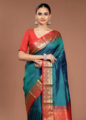 Blue Handloom Kanjivaram Pure Silk Saree With Blouse Piece