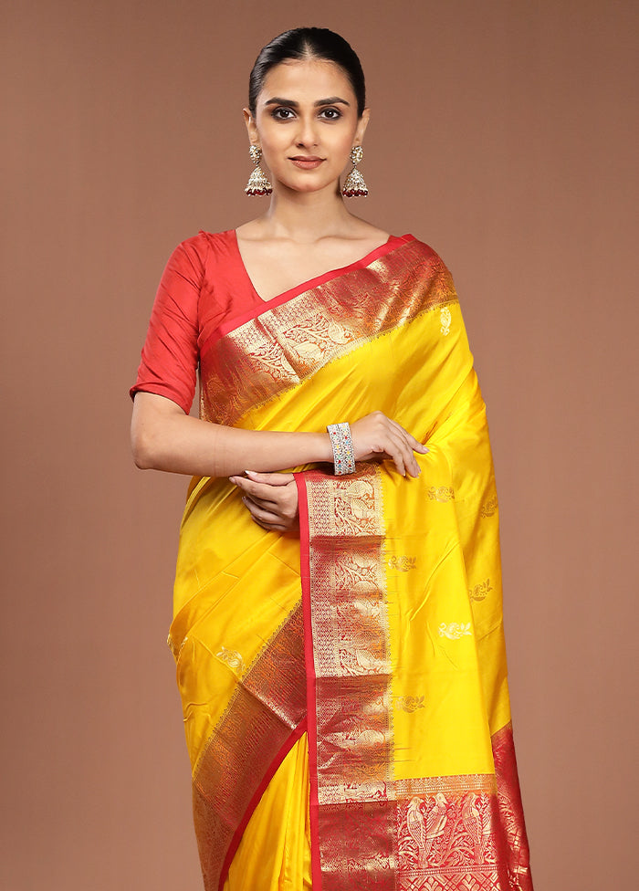 Yellow Handloom Kanjivaram Pure Silk Saree With Blouse Piece