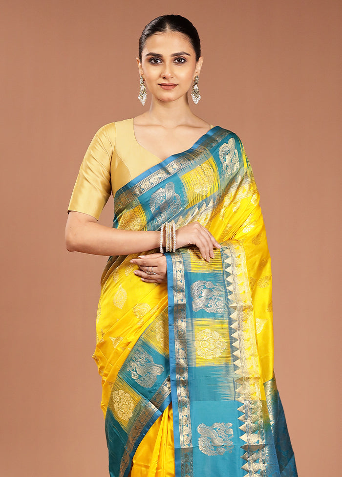Yellow Handloom Kanjivaram Pure Silk Saree With Blouse Piece