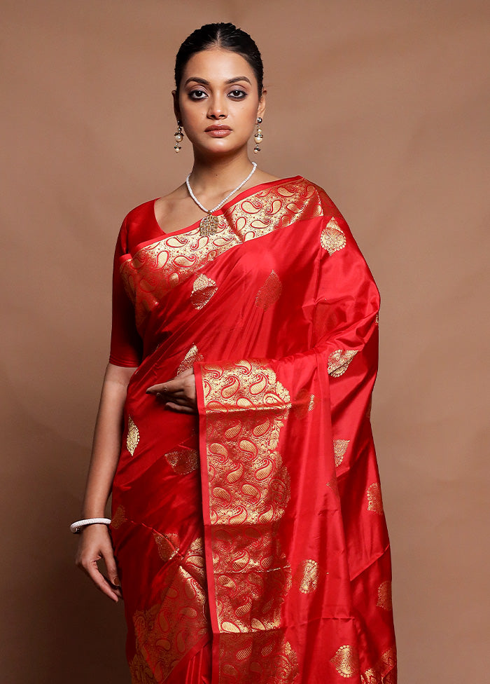 Red Handloom Kanchipuram Pure Silk Saree With Blouse Piece