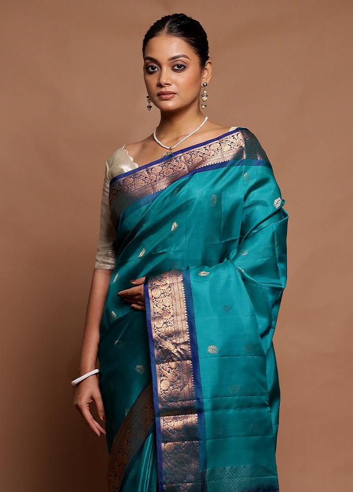 Green Handloom Kanchipuram Pure Silk Saree With Blouse Piece